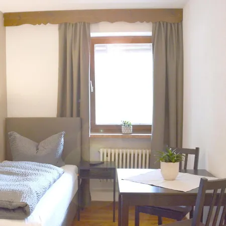 Pension Almhof Baumgarten Bad Reichenhall Zimmer foto